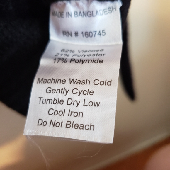 Shades of Denim black sweater - Picture 3 of 4